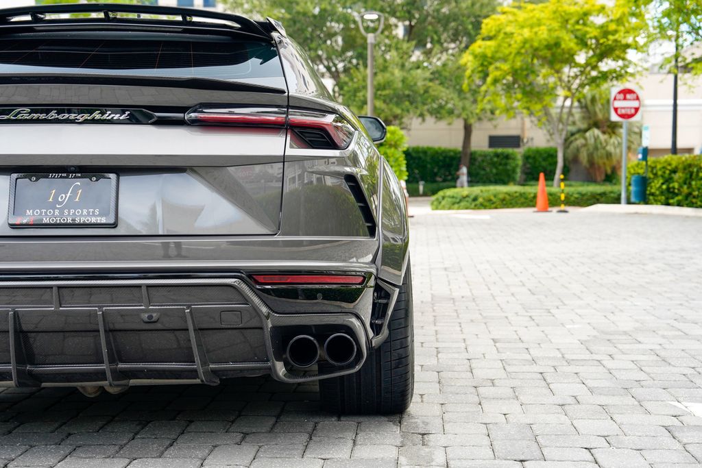 2021 Lamborghini Urus AWD - 23067231 - 25