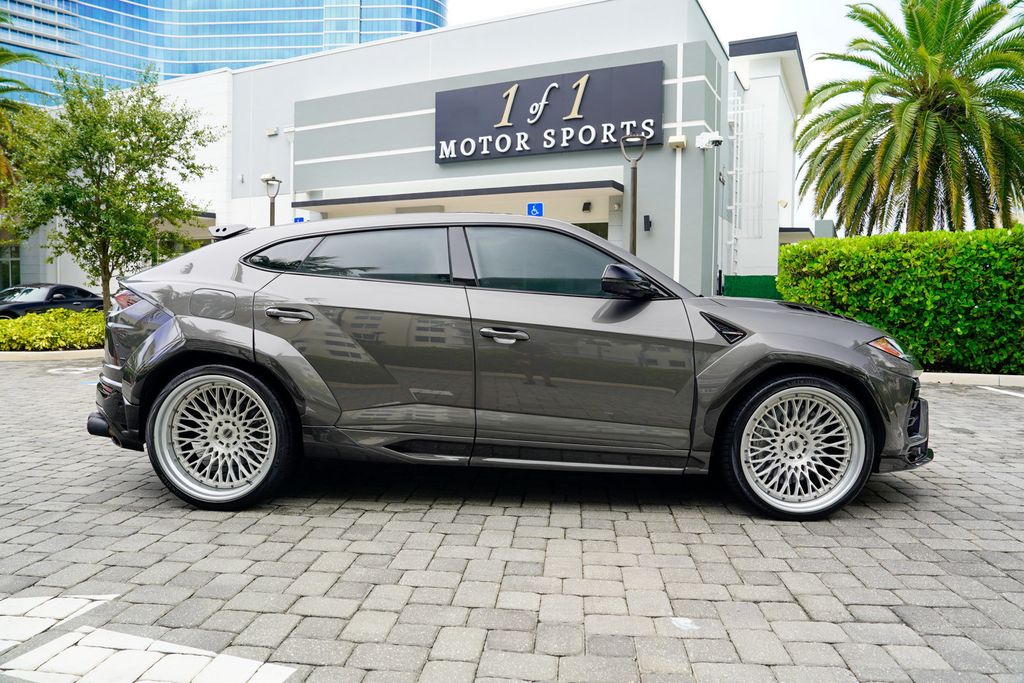 2021 Lamborghini Urus AWD - 23067231 - 32