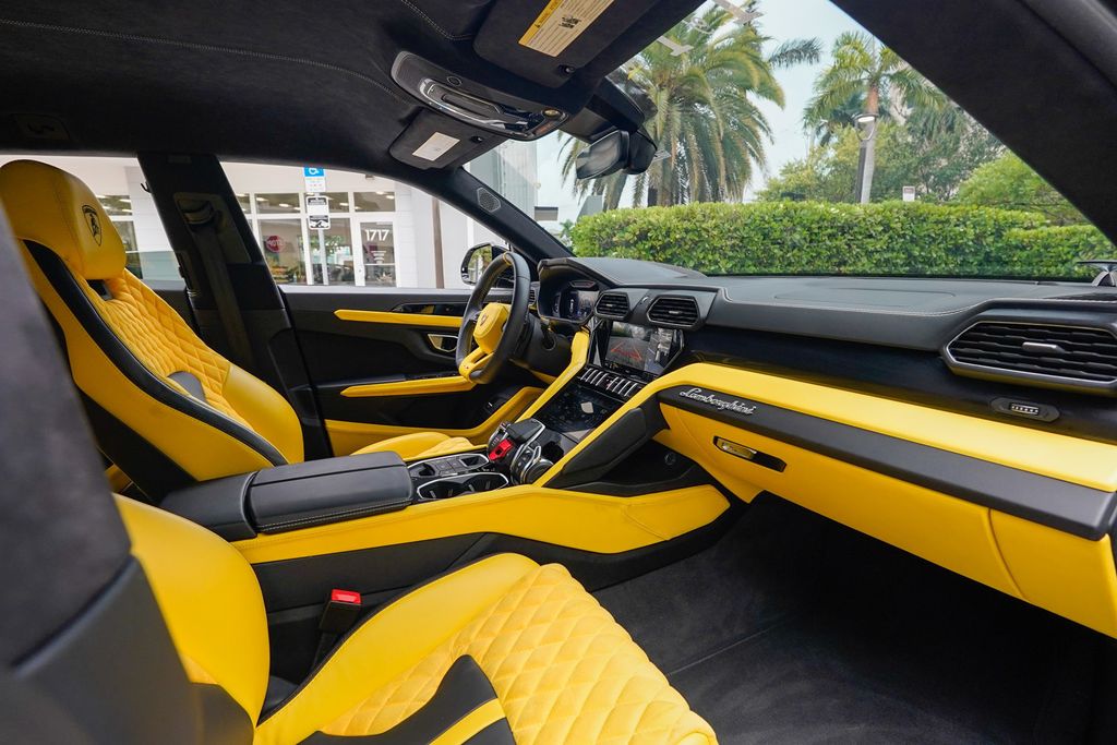 2021 Lamborghini Urus AWD - 23067231 - 88