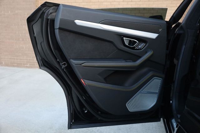 2021 Lamborghini Urus Base - 23085020 - 29