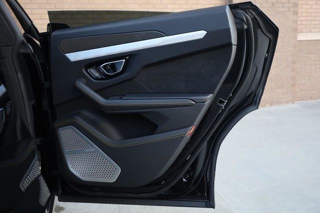 2021 Lamborghini Urus Base - 23085020 - 35