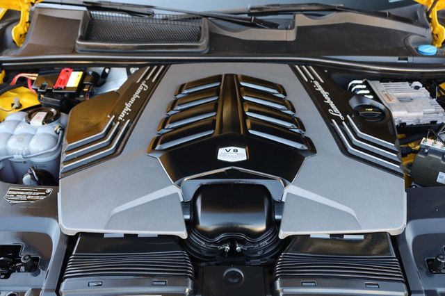 2021 Lamborghini Urus Pearl Capsule - 23020781 - 13