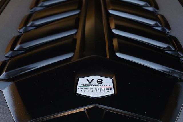 2021 Lamborghini Urus Pearl Capsule - 23020781 - 15