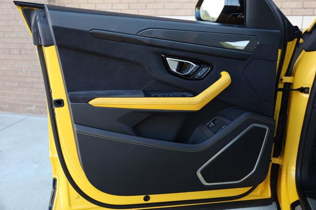 2021 Lamborghini Urus Pearl Capsule - 23020781 - 16