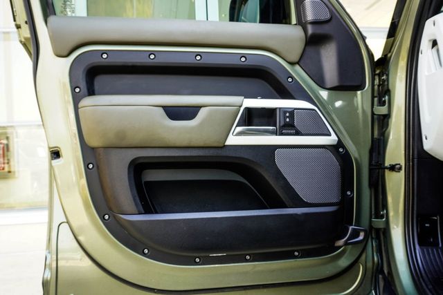 2021 Land Rover Defender 110 X-Dynamic HSE AWD - 22994797 - 32