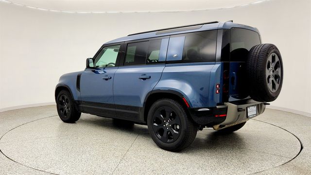 2021 Land Rover Defender 110 X-Dynamic HSE AWD w/ Head-Up Display & Cold Climate Pkg - 23035806 - 6