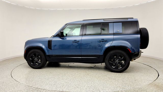 2021 Land Rover Defender 110 X-Dynamic HSE AWD w/ Head-Up Display & Cold Climate Pkg - 23035806 - 7