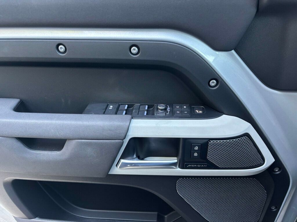 2021 Land Rover Defender 2021 Land Rover Defender 110 SE - 23016594 - 37