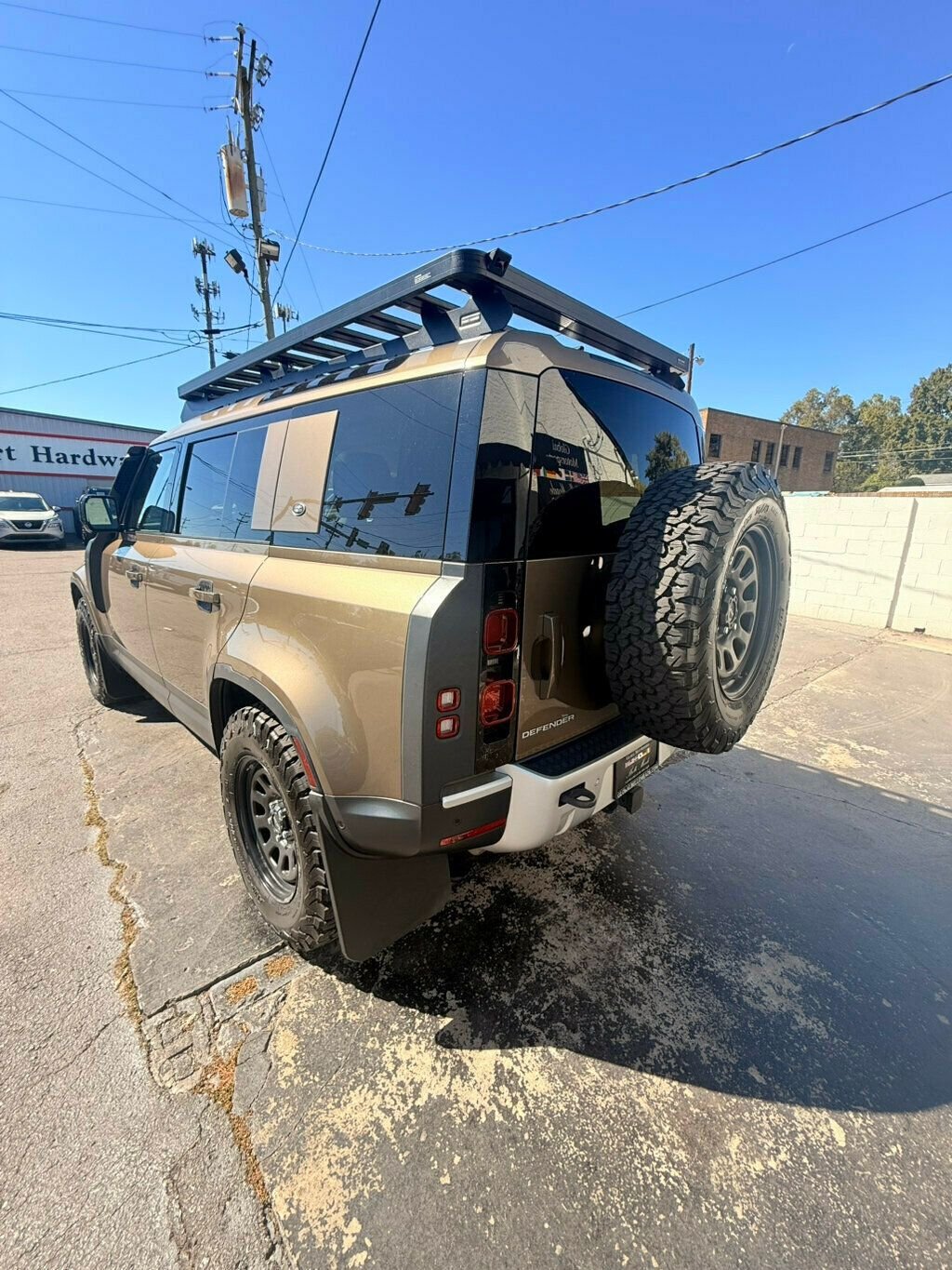2021 Land Rover Defender LocalTrade/110-S/Off-RoadPkg/Comfort&ConveniencePkg/NAV - 22931454 - 2