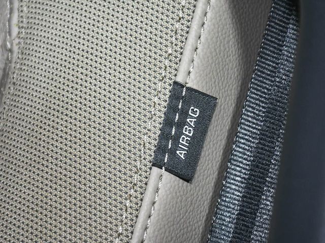 2021 Land Rover Defender 110 SE - 23020635 - 45