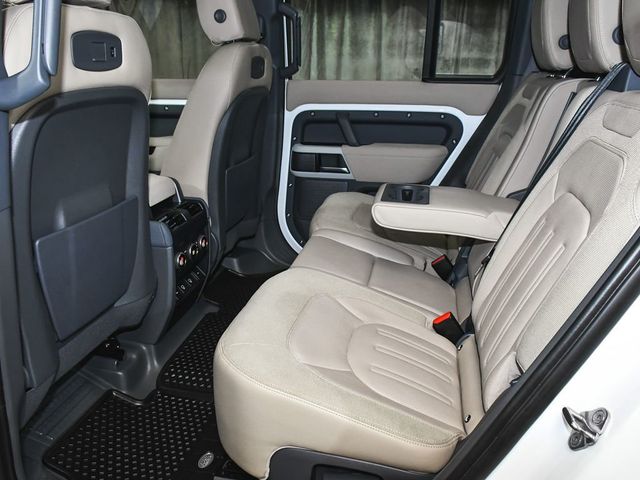 2021 Land Rover Defender 110 SE - 23020635 - 48