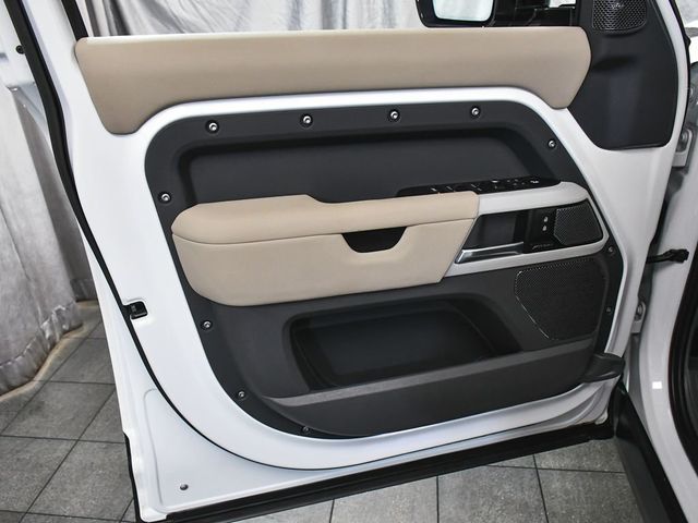 2021 Land Rover Defender 110 SE - 23020635 - 8