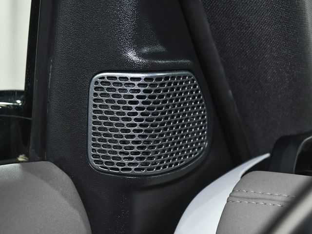 2021 Land Rover Defender 110 X-Dynamic SE - 22817979 - 31