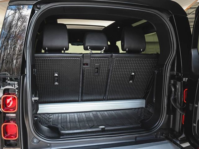 2021 Land Rover Defender 90 S - 23001032 - 32