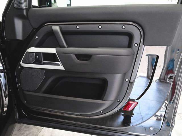 2021 Land Rover Defender 90 S - 23001032 - 33