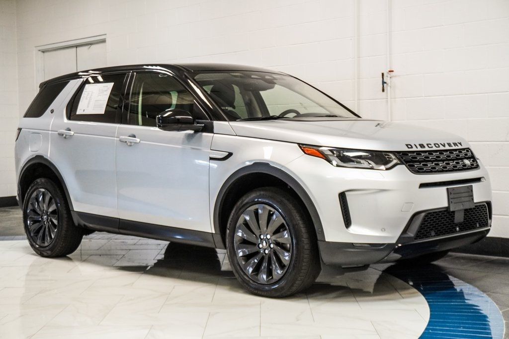 2021 Land Rover Discovery Sport SE photo 4
