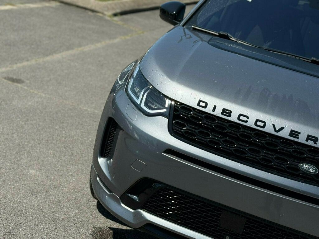 2021 Land Rover Discovery Sport S R-Dynamic photo 9
