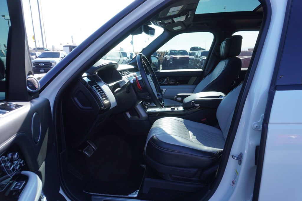 2021 Land Rover Range Rover SV AUTOBIOGRAPHY BLACK - 22976519 - 17