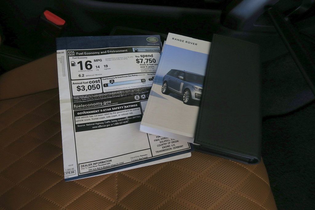 2021 Land Rover Range Rover SV Autobiography Dynamic Holyoke Edition - 22363444 - 36