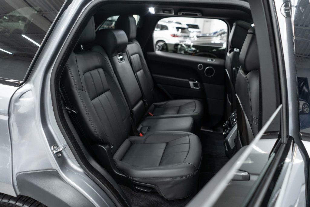 Land Rover Range Rover Sport photo 15