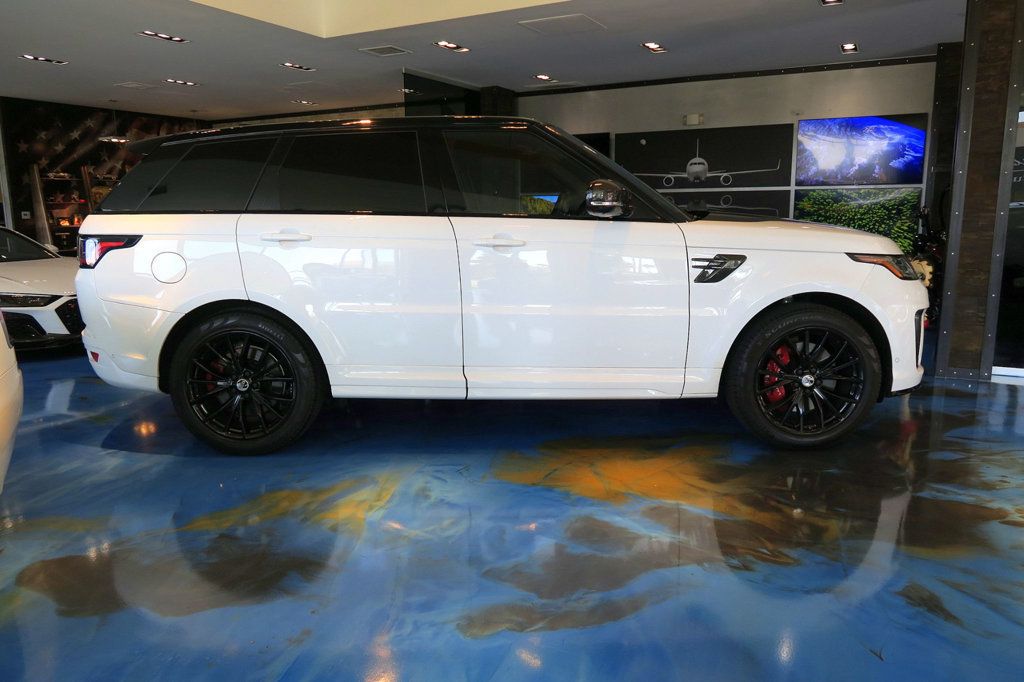 2021 Land Rover Range Rover Sport V8 Supercharged SVR Carbon Edition - 22600085 - 9