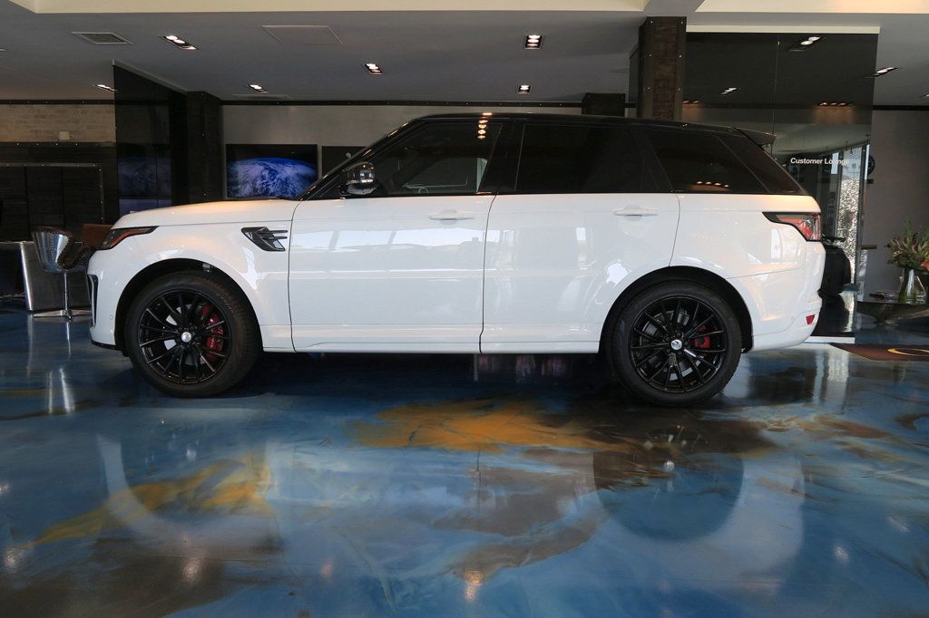 2021 Land Rover Range Rover Sport V8 Supercharged SVR Carbon Edition - 22600085 - 10