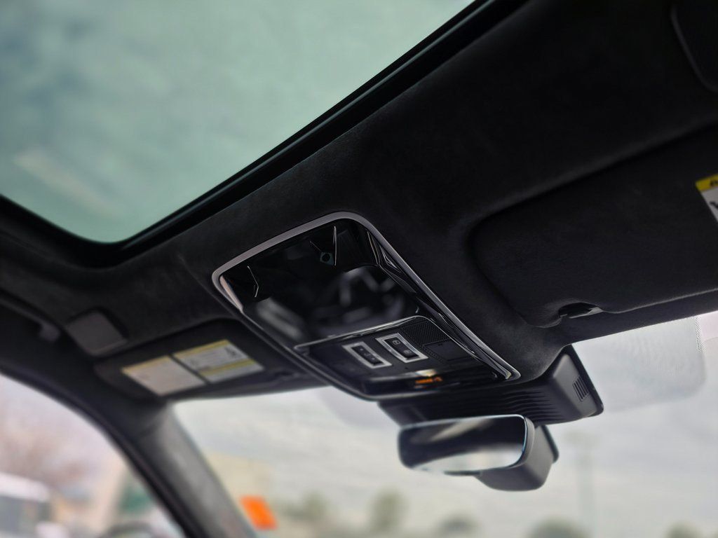 2021 Land Rover Range Rover Velar P250 R-Dynamic S - 22989494 - 11