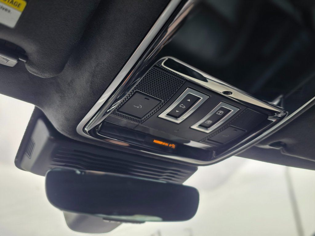 2021 Land Rover Range Rover Velar P250 R-Dynamic S - 22989494 - 33