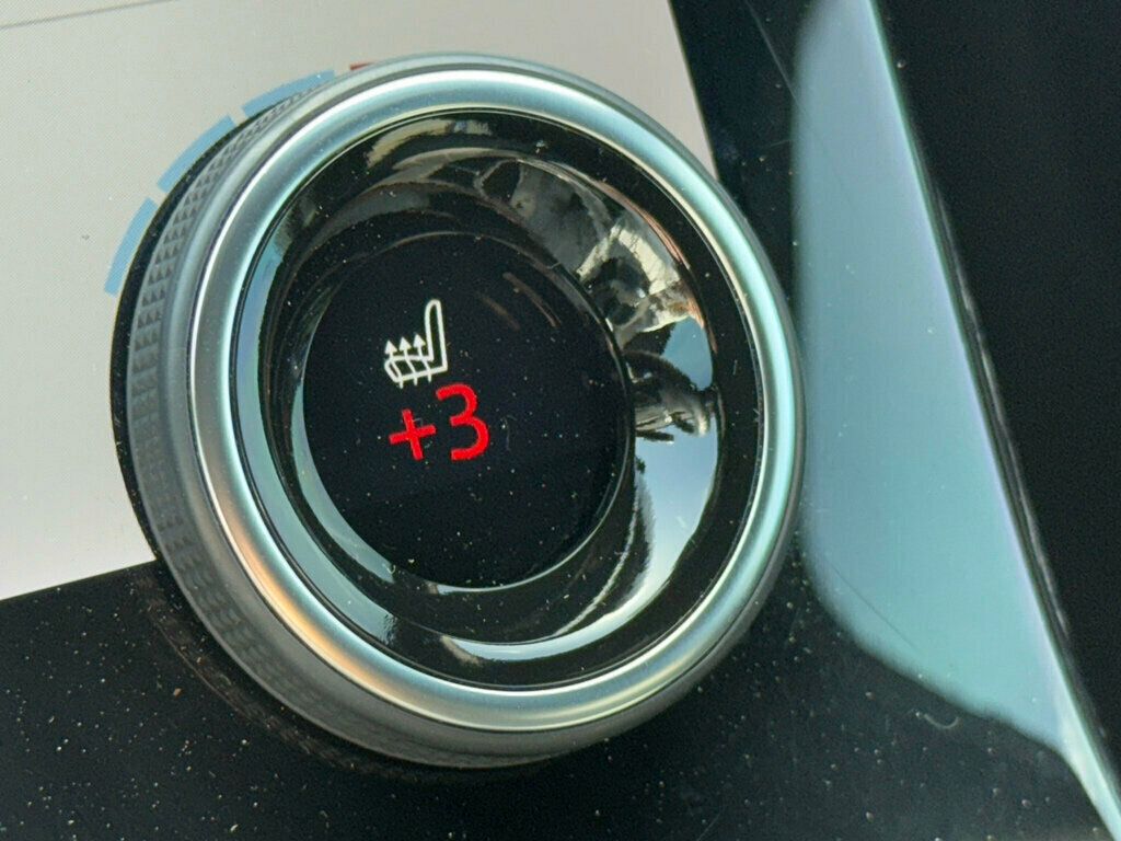 2021 Land Rover Range Rover Velar P250 R-Dynamic S - 22872675 - 31