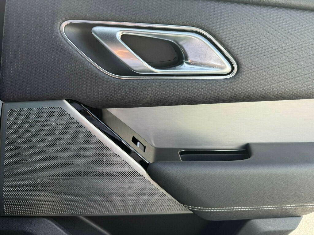 2021 Land Rover Range Rover Velar P250 R-Dynamic S - 22872675 - 33