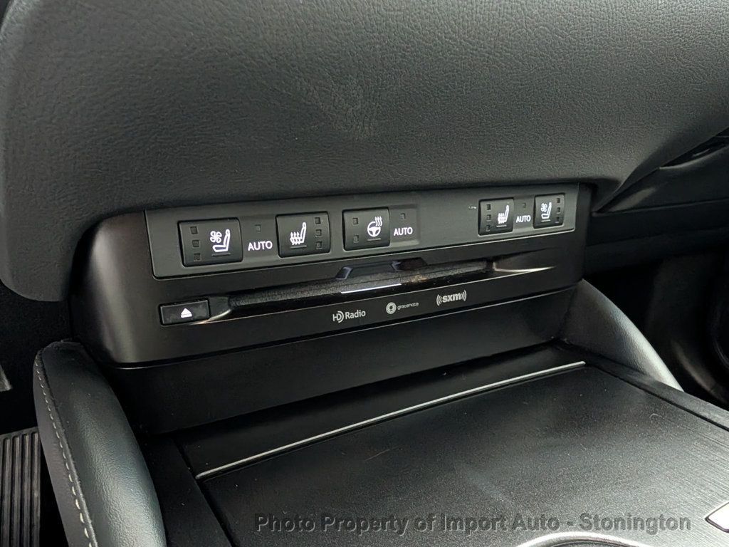 2021 Lexus ES 250 AWD photo 18