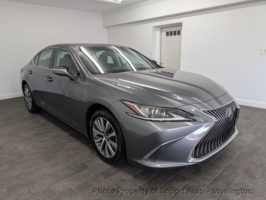 2021 Lexus ES 250 AWD photo 3
