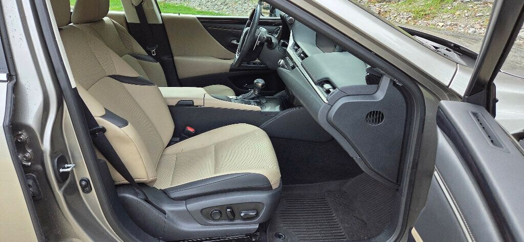 2021 Lexus ES ES 250 AWD - 22937460 - 17