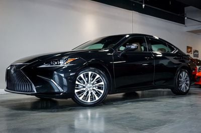 2021 Lexus ES