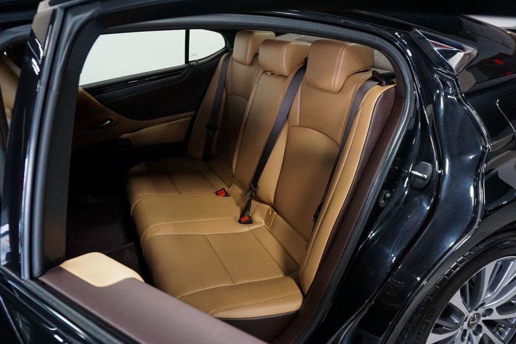 2021 Lexus ES *ES250 AWD* *Premium Package* *Factory Warranty* - 22957819 - 40