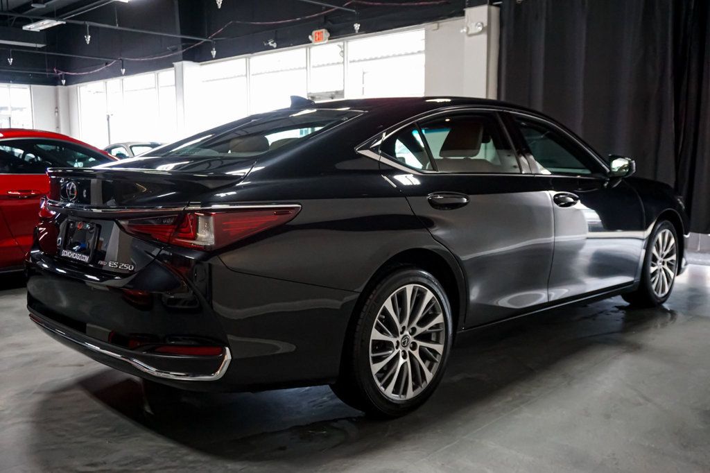 2021 Lexus ES *ES250 AWD* *Premium Package* *Factory Warranty* - 22957819 - 44