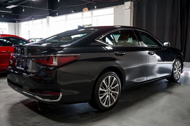 2021 Lexus ES *ES250 AWD* *Premium Package* *Factory Warranty* - 22957819 - 44