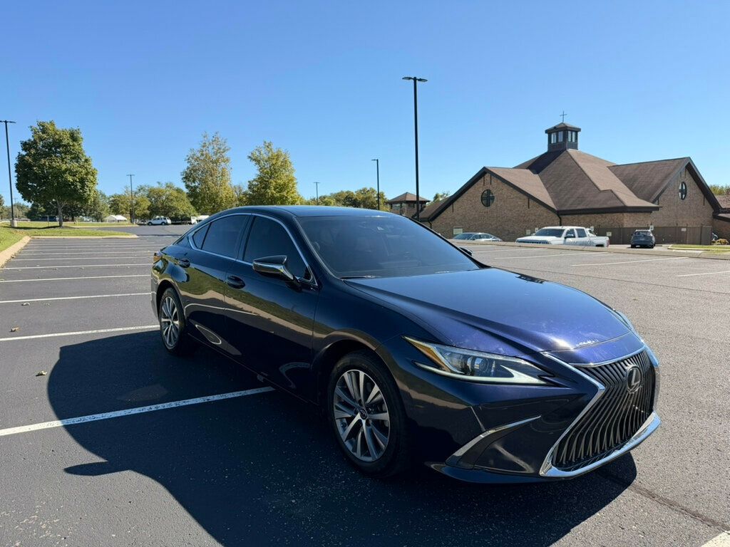 2021 Lexus ES 350 photo 3