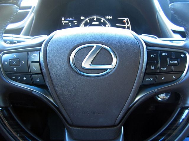 2021 Lexus ES 350 photo 26