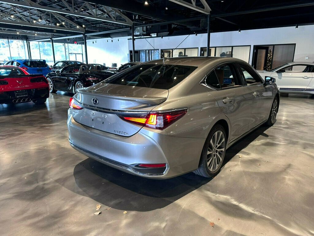 2021 Lexus ES LocalTrade/Hybrid/PremiumPkg/NAV&MarkLevinsonAudioPkg/AdapCruise - 22719555 - 4