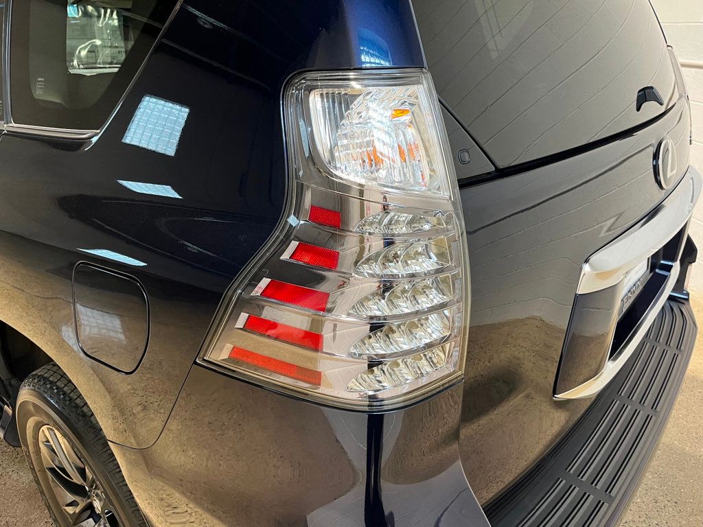 2021 Lexus GX 460 Premium photo 16