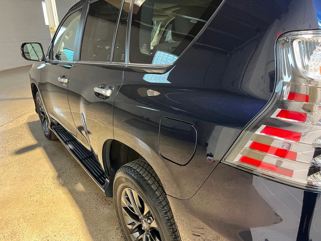 2021 Lexus GX 460 Premium photo 17