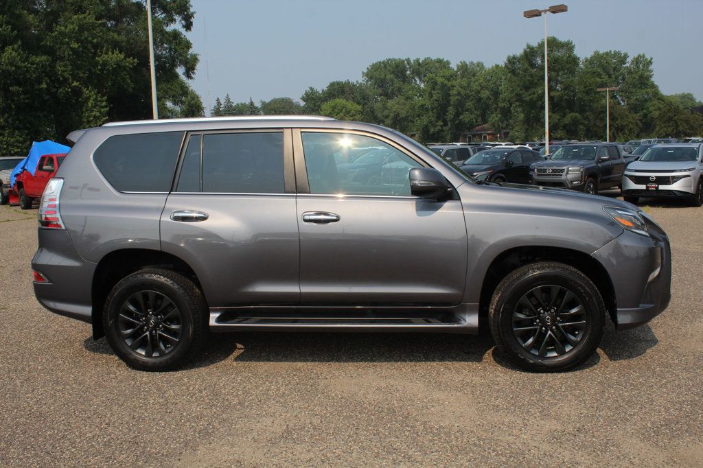 2021 Lexus GX Premium photo 2