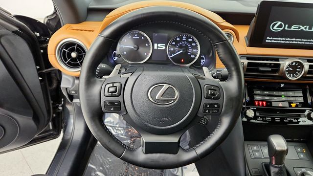 2021 Lexus IS IS 300 AWD with Comfort Package and Intuitive Park Assist - 22944162 - 13