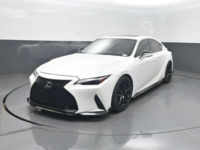 2021 Lexus IS