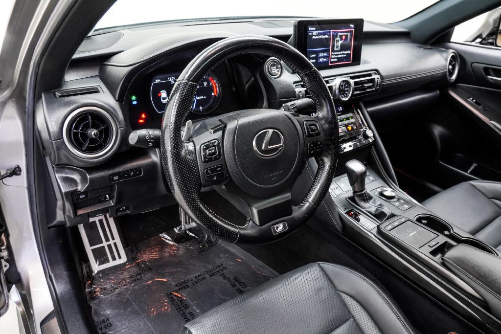 Lexus IS350 photo 20