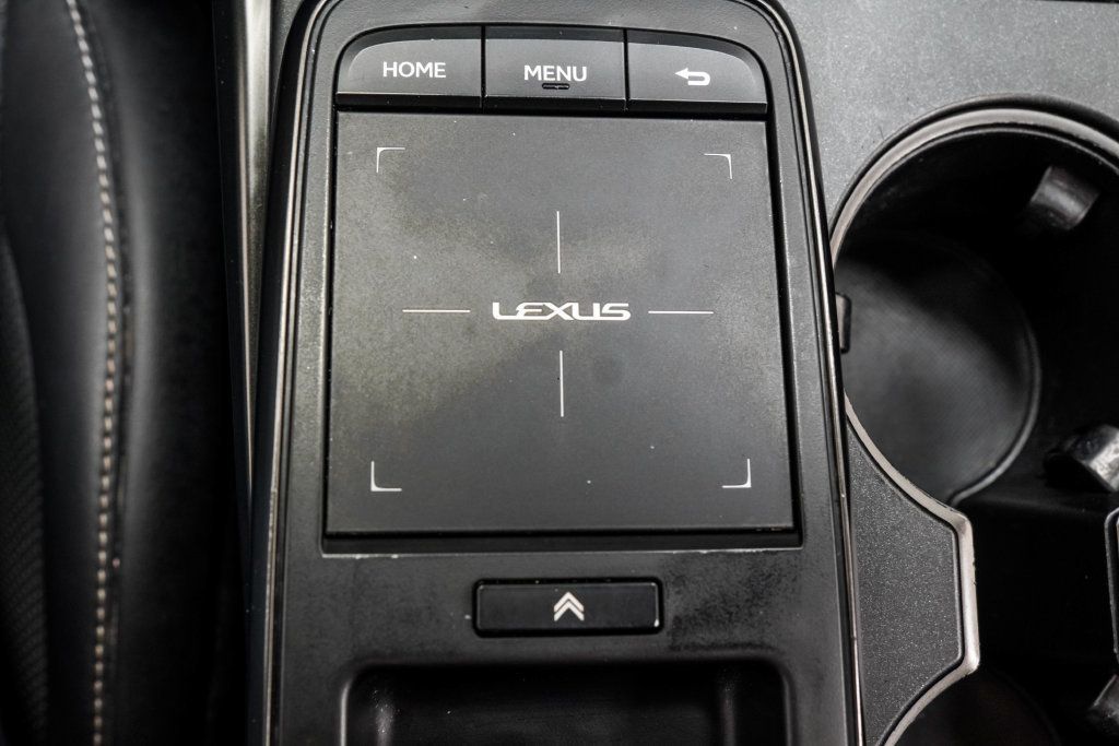Lexus IS350 photo 25