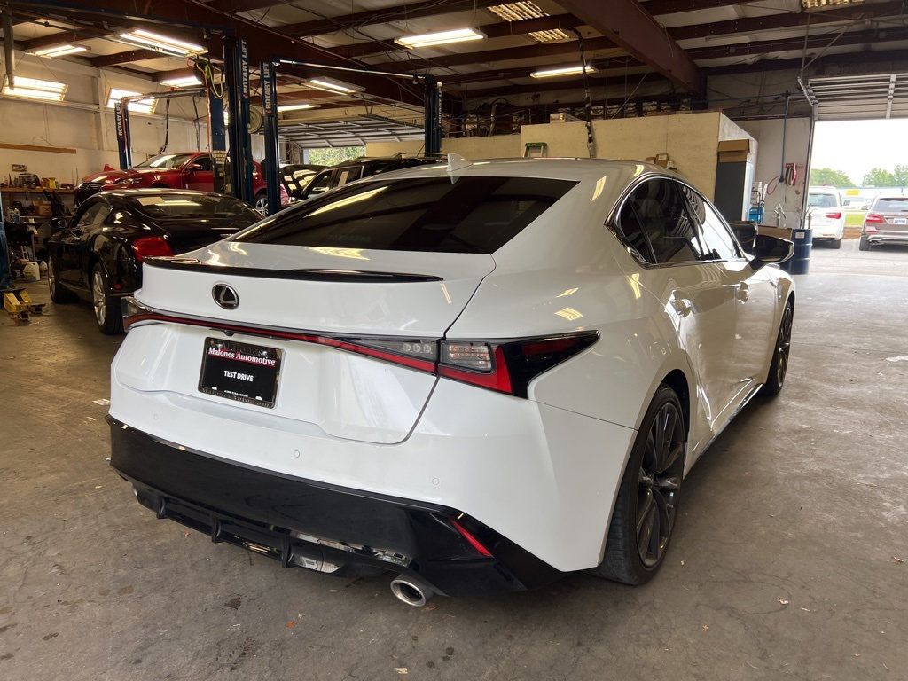2021 Lexus IS 350 F SPORT photo 3