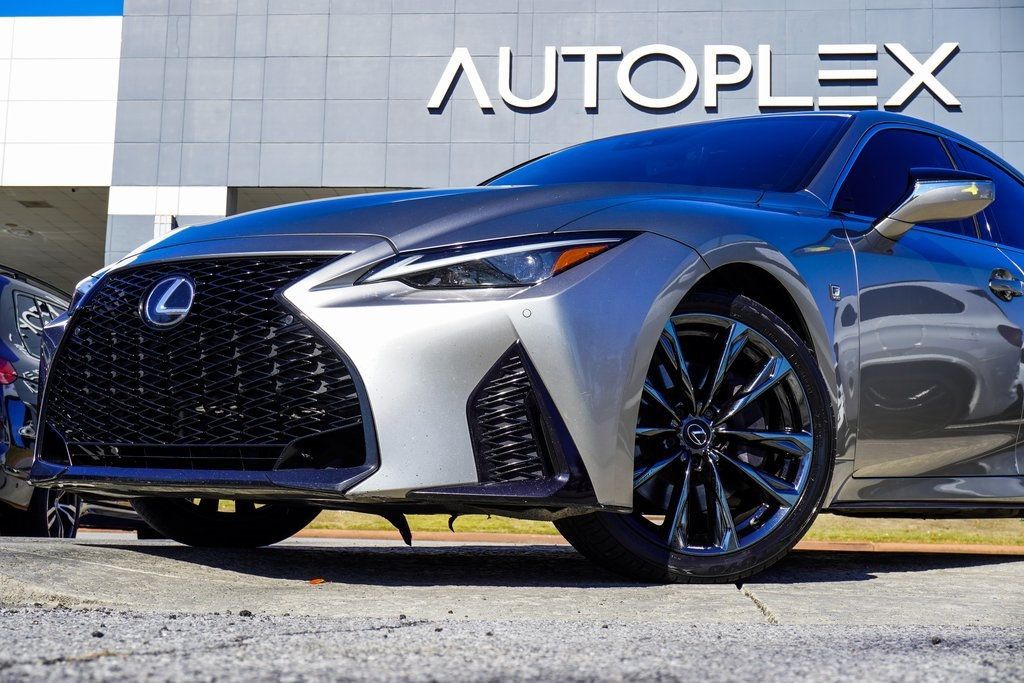 2021 Lexus IS 350 F SPORT photo 2