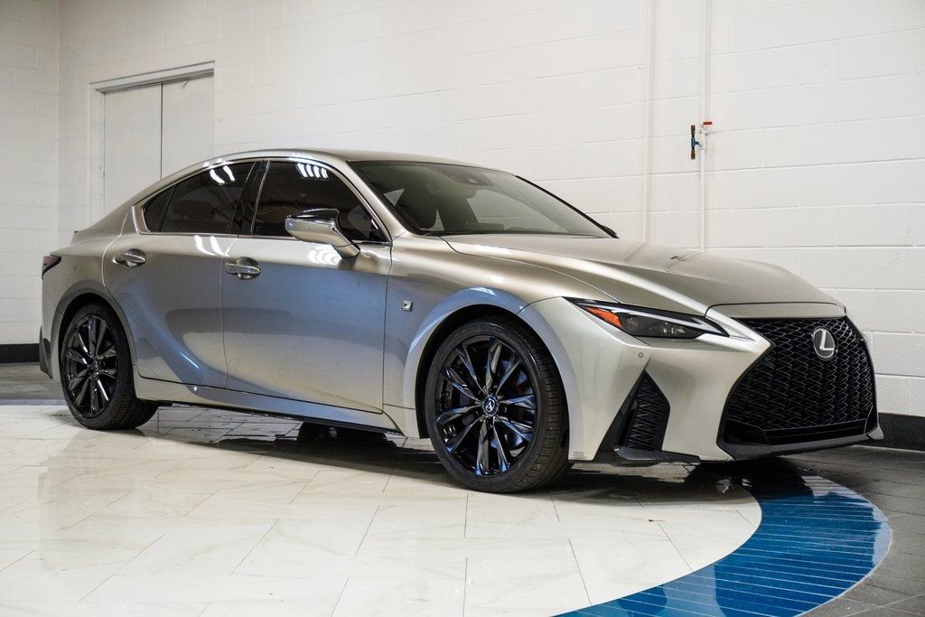 2021 Lexus IS 350 F SPORT photo 4